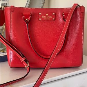 KATE SPADE Wellesley Small Quinn purse